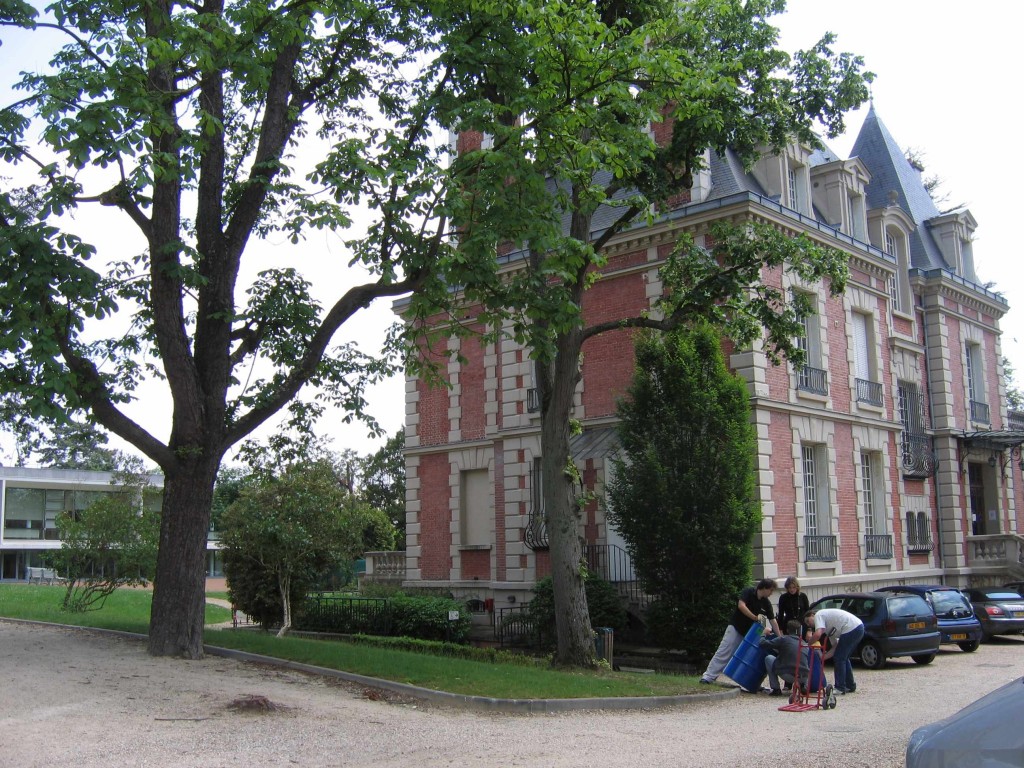 ISIPCA: one of the two chateaux, with laboratory wing behind